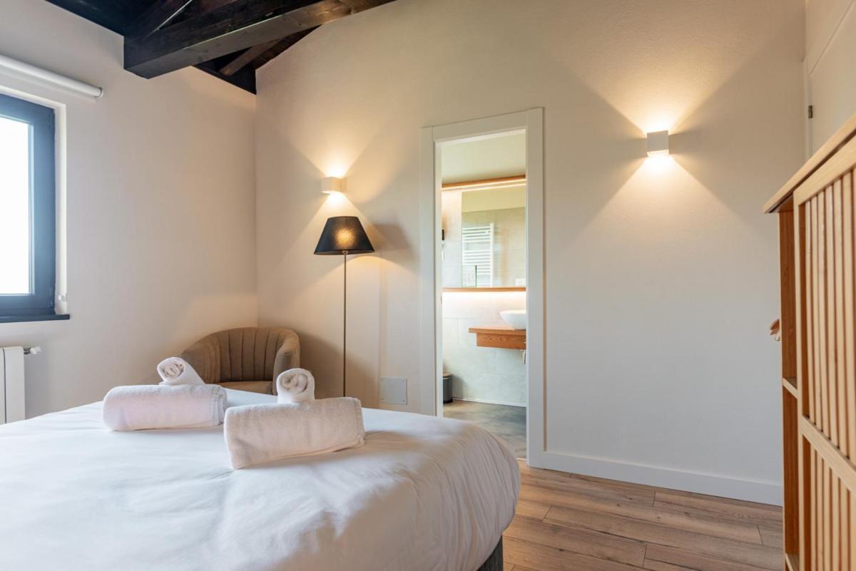 Apartamentos Picabel Onís Exteriör bild