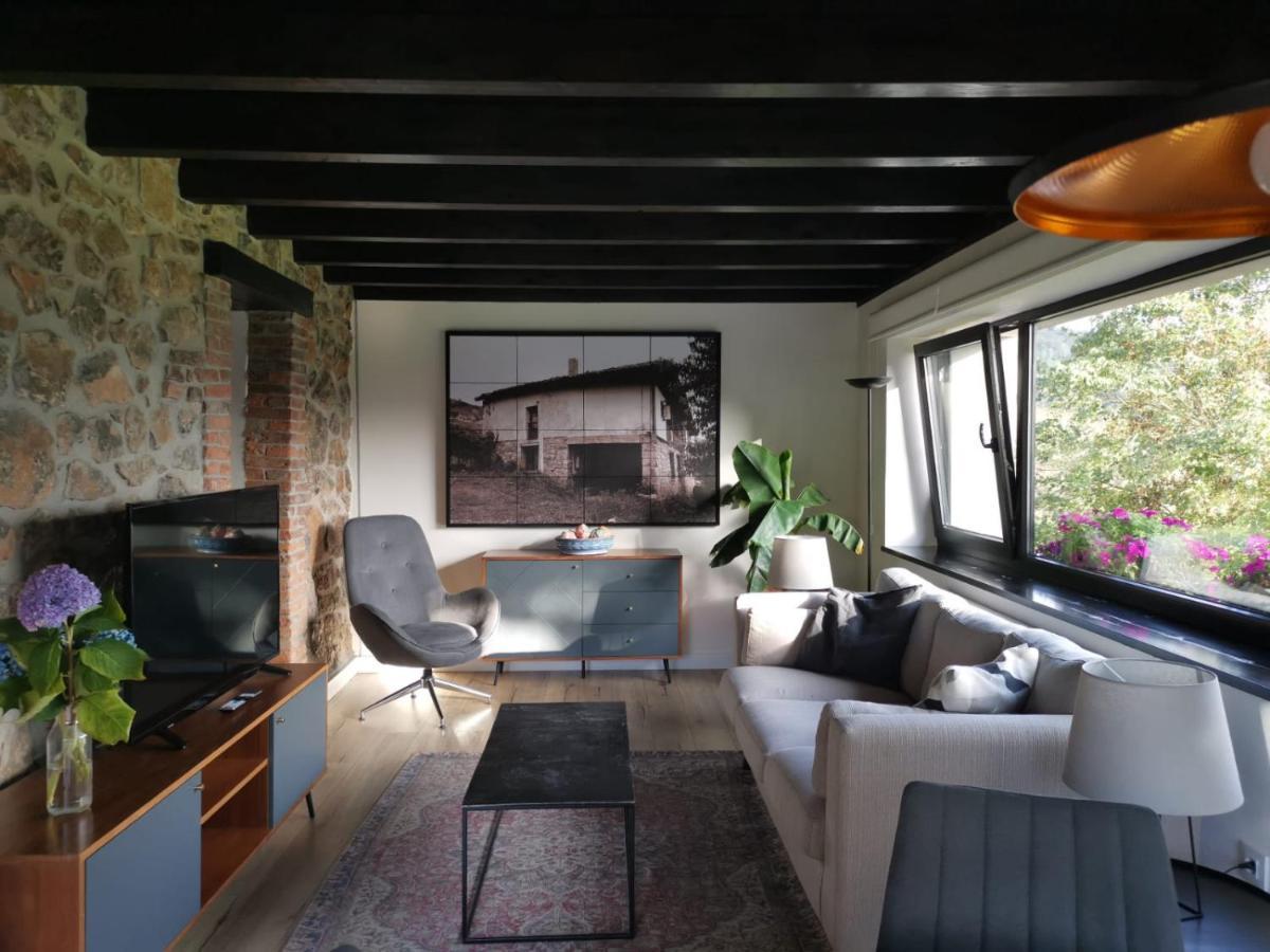 Apartamentos Picabel Onís Exteriör bild